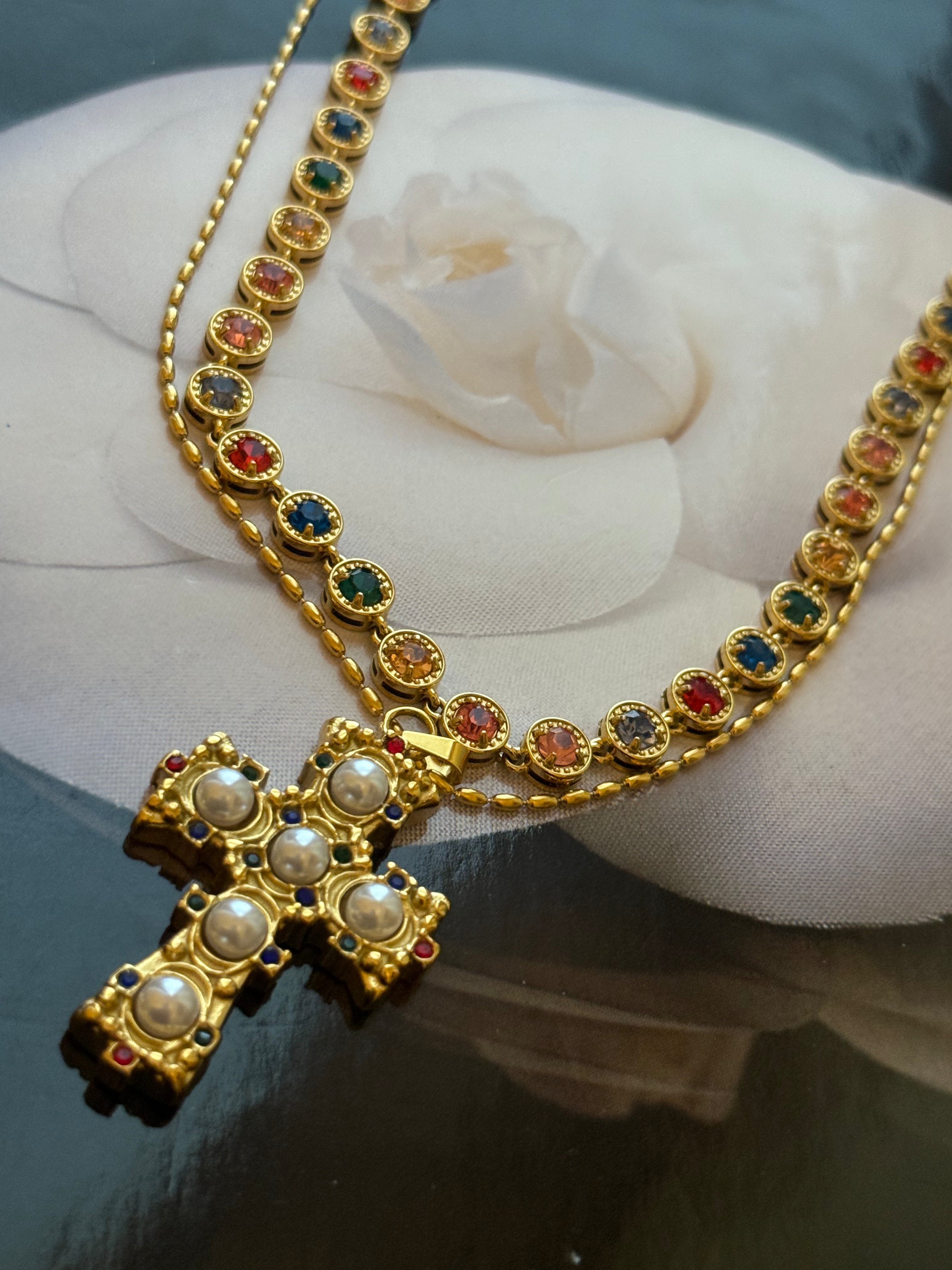 Luxe Pearl Necklace